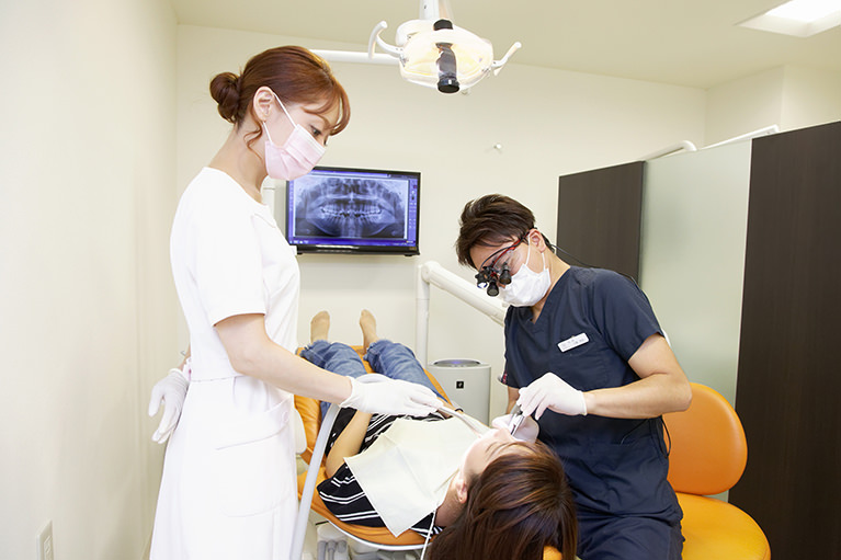 立川の歯医者・歯科、くどう歯科クリニック(審美歯科・マウスピース矯正)は全身を視野に入れながら、基本に忠実な歯科治療を行います。
